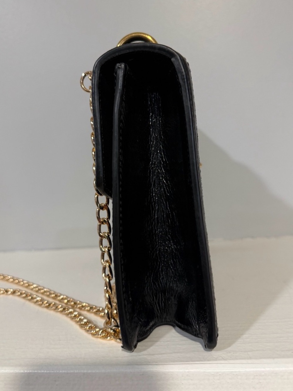 ✨GUCCI Sylvie Velvet GG Chain Wallet Bag Black Gold Web Stripe Crossbody✨ - Picture 4 of 8